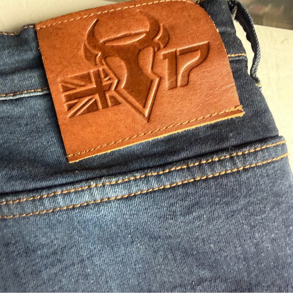 Bull-it riding jeans with hip armor men’s size 36 - Picture 7 of 8
